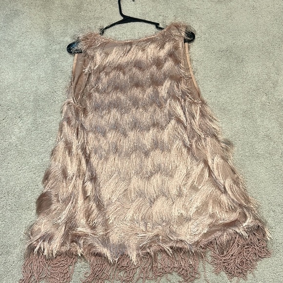 Umgee pink fringe vest! So cute! - Picture 3 of 3